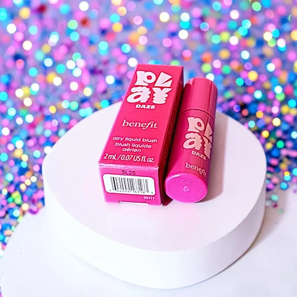 BENEFIT COSMETICS Play Daze Airy Liquid Blush in Willa 0.07 fl oz NIB
